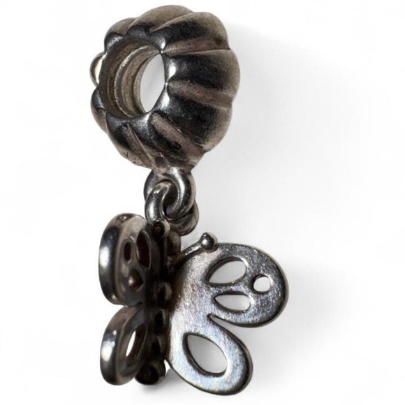 🦋 Pandora “Friends Forever” Butterfly Dangle Charm – Sterling Silver - Picture 2 of 3